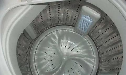 洗衣机突然不通电的原因及解决方法（探寻洗衣机无法通电的根本原因）