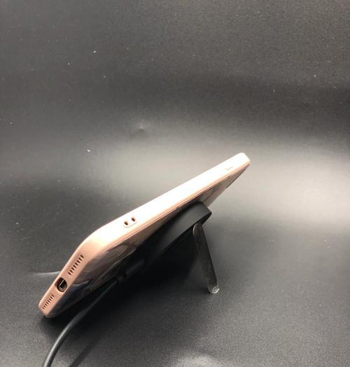 玩具充电器磁吸功能的作用是什么？它如何帮助充电？