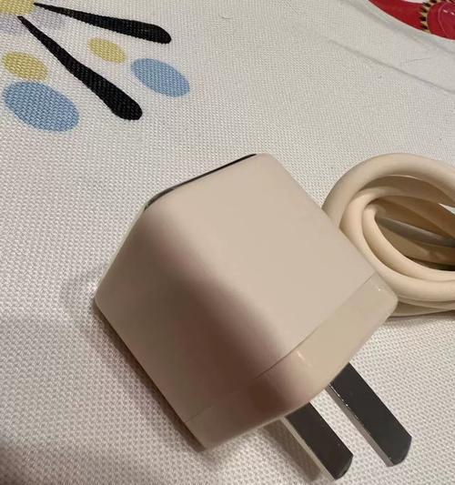 为手机配备充电器需要满足哪些要求？如何选择合适的充电器？