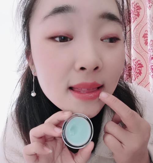 口红手机壳如何清洁保养？存放时应注意什么？
