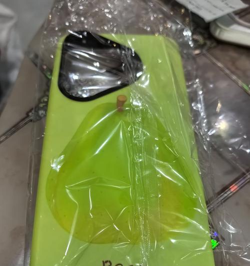 手机壳底部小孔的用途是什么？