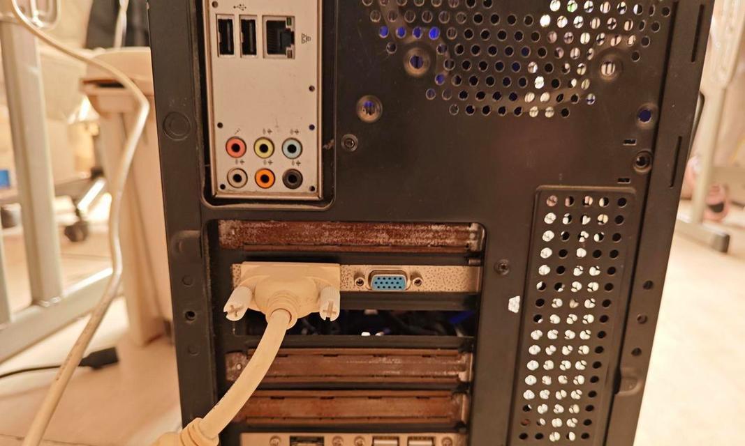 电脑主机在柜体中如何正确放置？