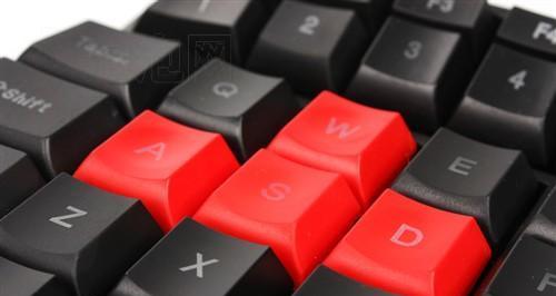 小蜜蜂游戏适合更换哪种键盘？最佳选择是什么？