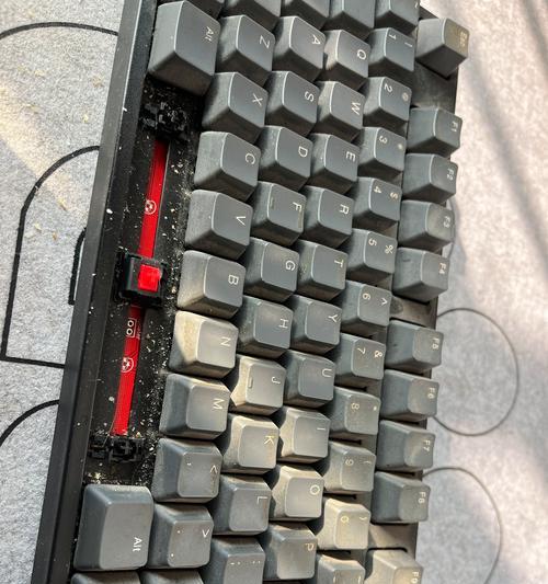 键盘脏了怎么清理？非常脏的键盘叫什么？