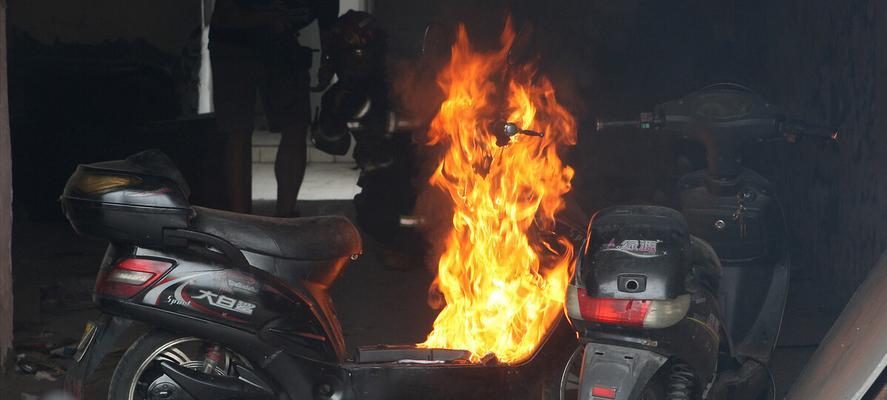 电池碰撞后爆炸的原因是什么？如何预防电池爆炸？