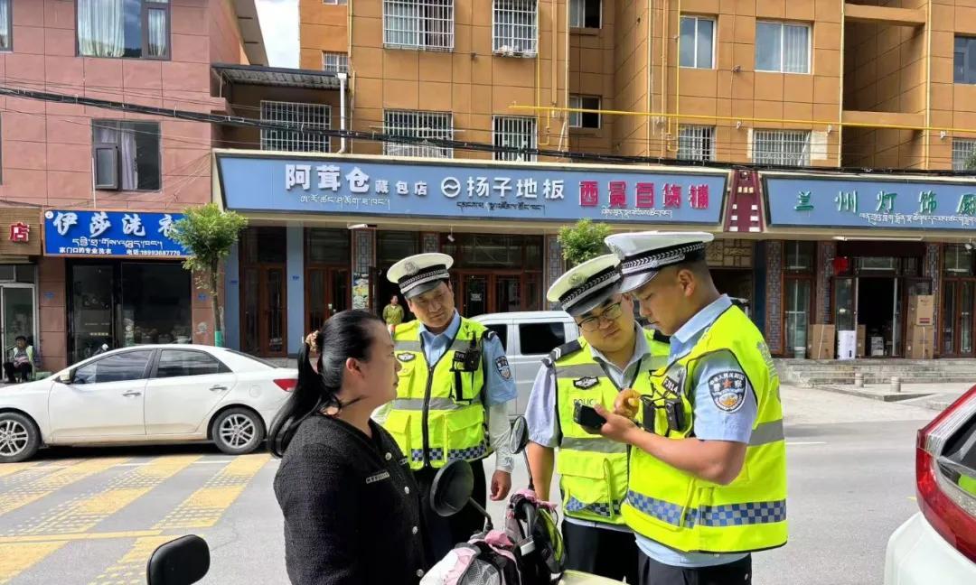 8月起，电动车、摩托车、三四轮车上路“3禁4罚2扣”，车主注意