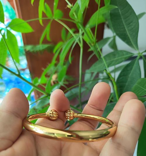 婴儿手环如何正确佩戴在南瓜上？佩戴过程中可能遇到哪些问题？